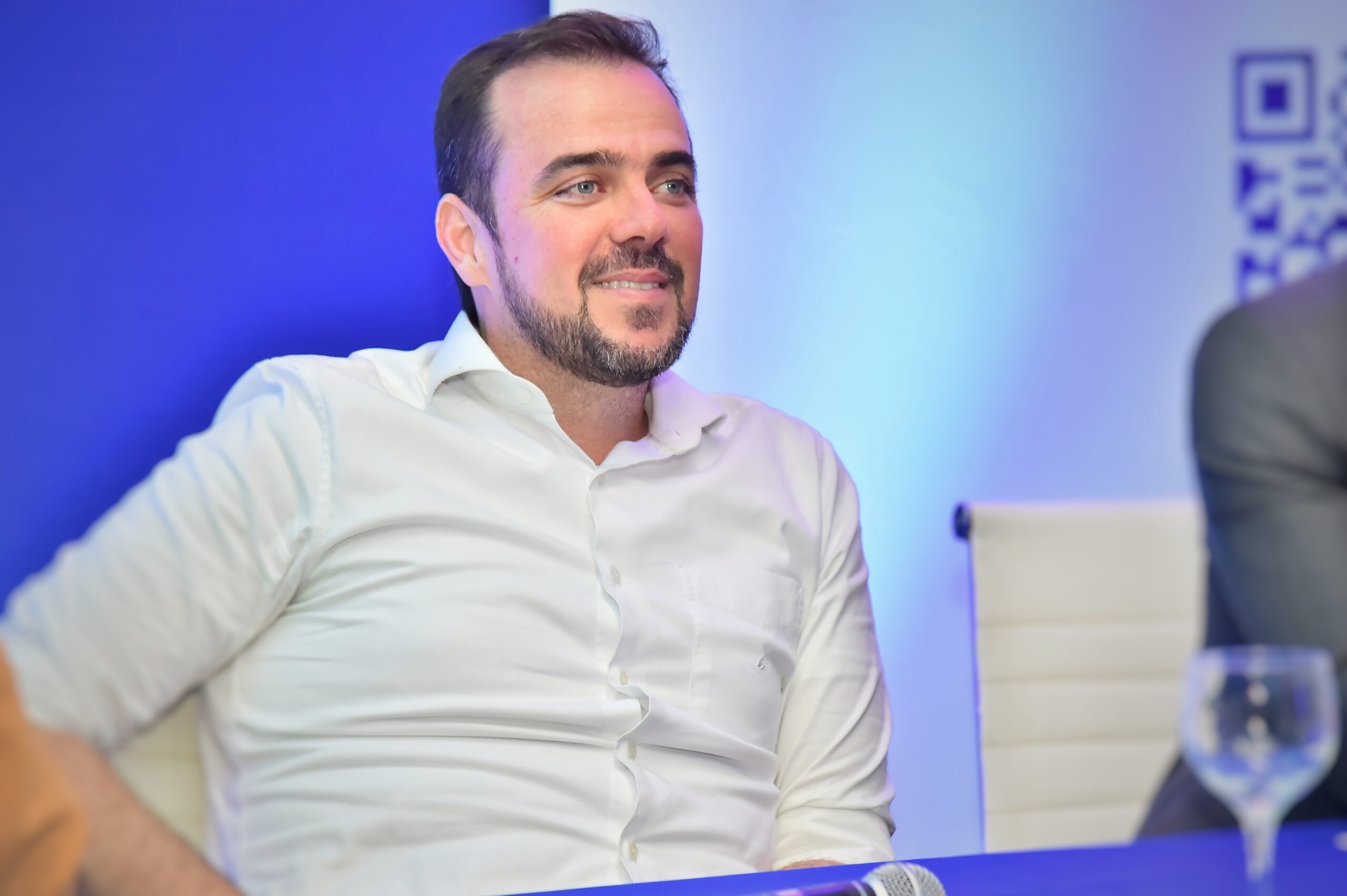 Rogério Almeida presidente da Câmara de Aparecida