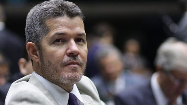 Delegado Waldir vai conduzir transição para sucessão de Caiado no UB