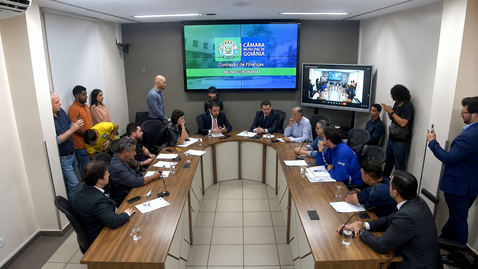 Base de Mabel garante avanço de empréstimo milionário na Câmara de Goiânia