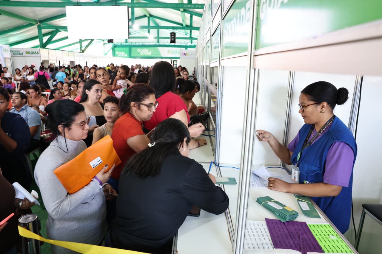 Mutirão de serviços em Aparecida 