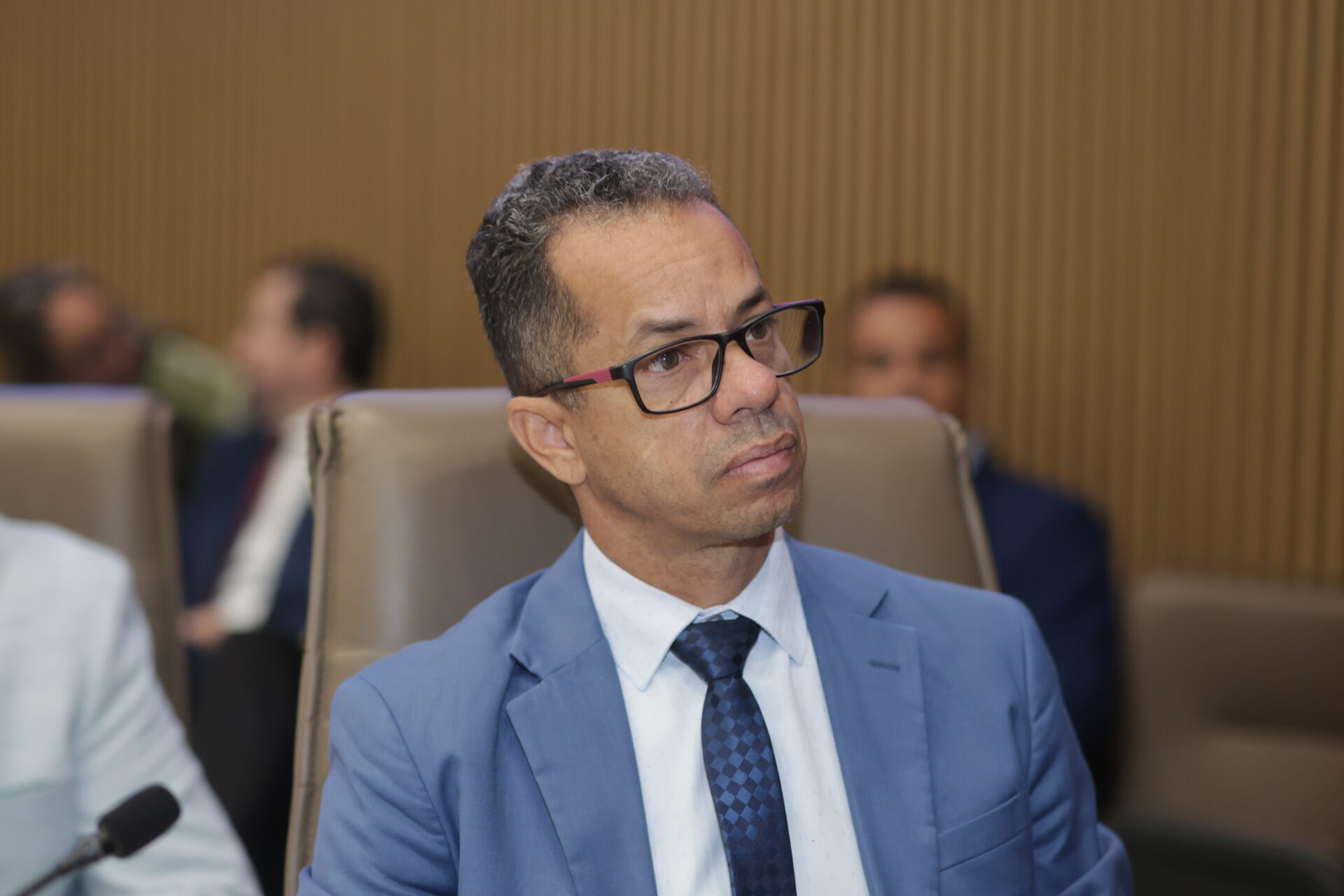 Vereador Isaac Martins deixa a UTI e segue internado no HMAP