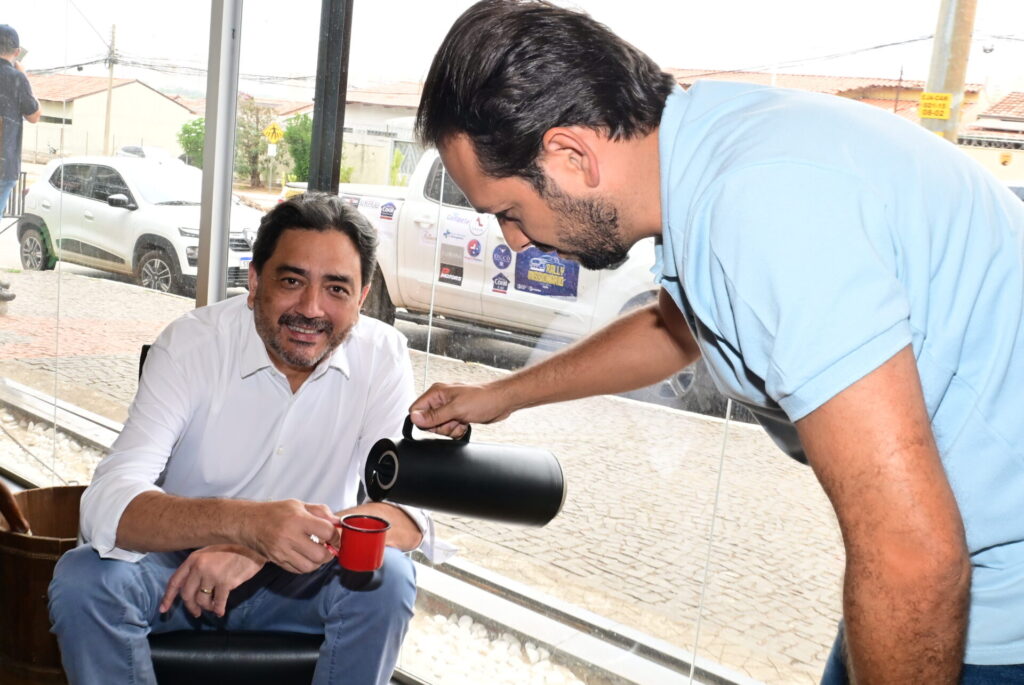 talles-barreto-foto-visita-fz cafe