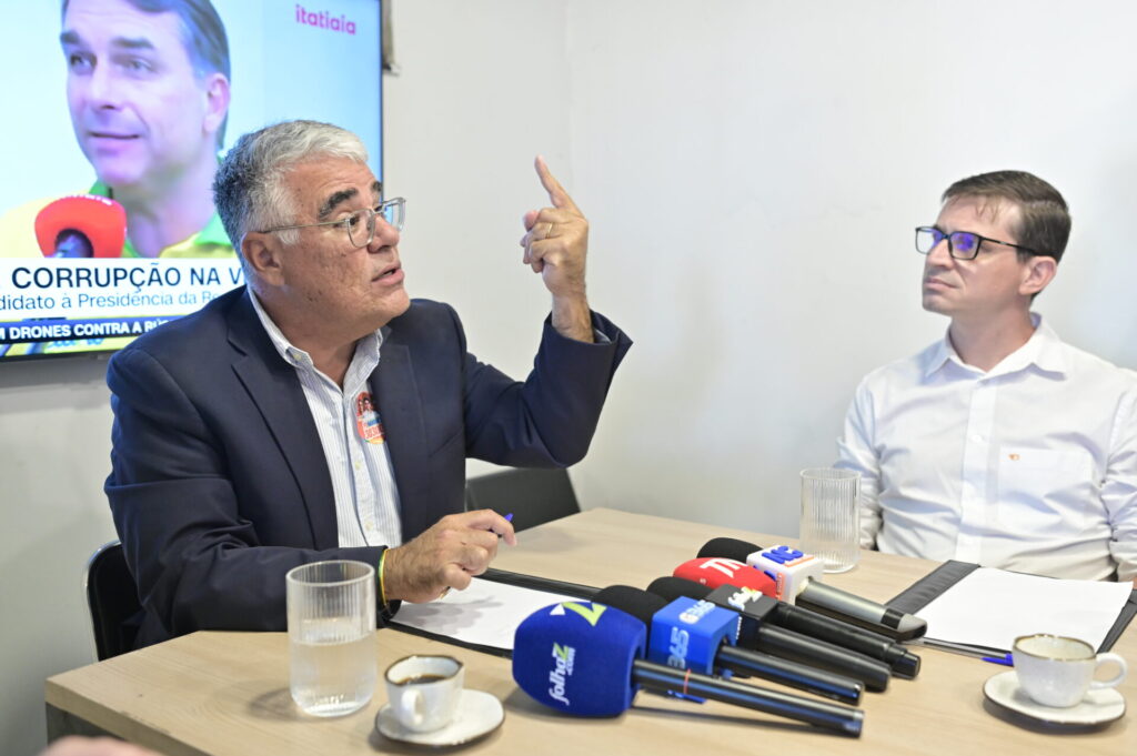 Senador Eduardo Girão