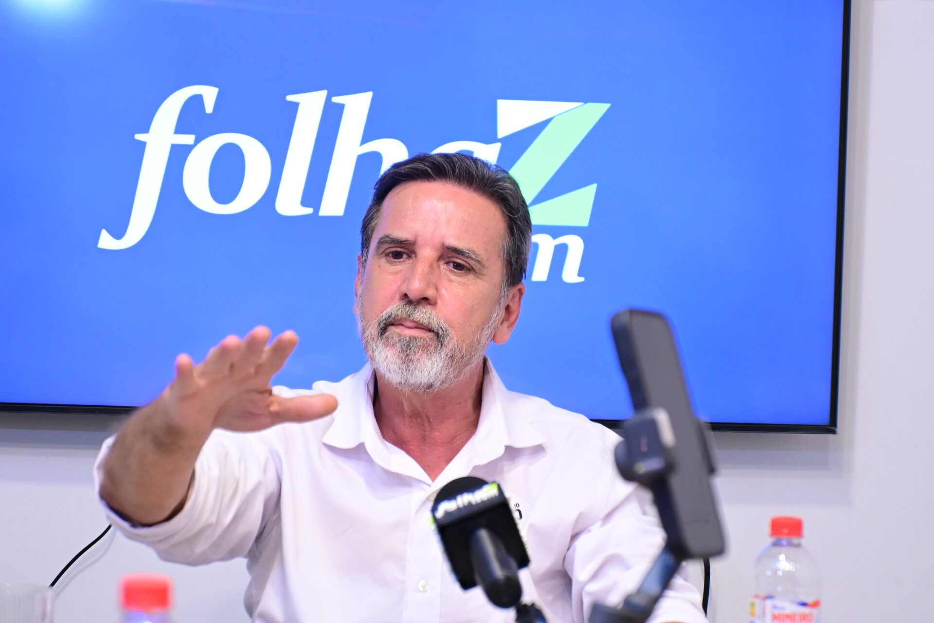 Edinho Carvalho visita Folha Z e comenta parceria com Lucas Vergílio e eleições em Goiás